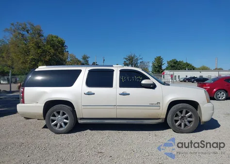 2011 GMC Yukon Xl 1500 Denali z USA, uszkodzony, nr VIN 1GKS2MEF4BR204875